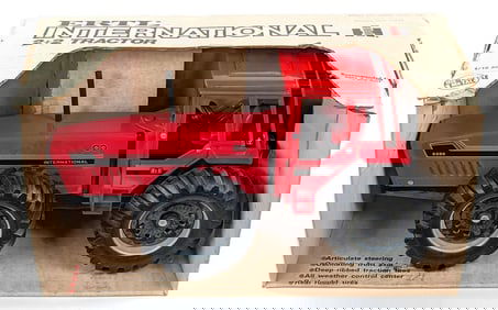 1/16 Ertl International 6388 2+2 Tractor