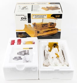 1/25 First Gear CAT D9D Track-Type Tractor w/ No. 9S Bulldozer & No. 30 Cable Control