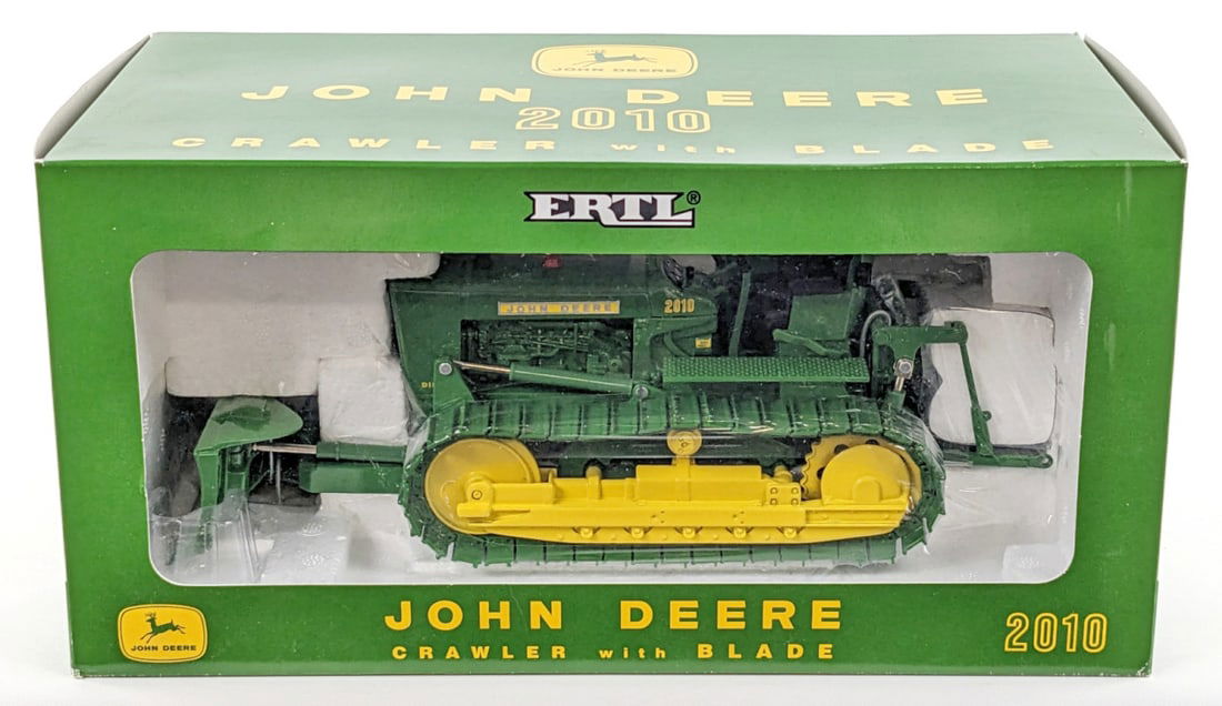 1/16 Ertl John Deere 2010 Crawler with Blade (1 of 7)