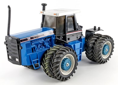 1/16 Scale Models Ford Versatile 846 4wd Tractor