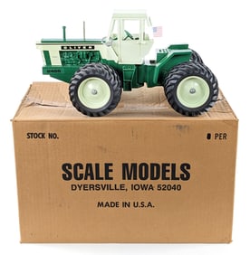 1/16 Scale Models Oliver 2455 4wd Tractor w/ Cab