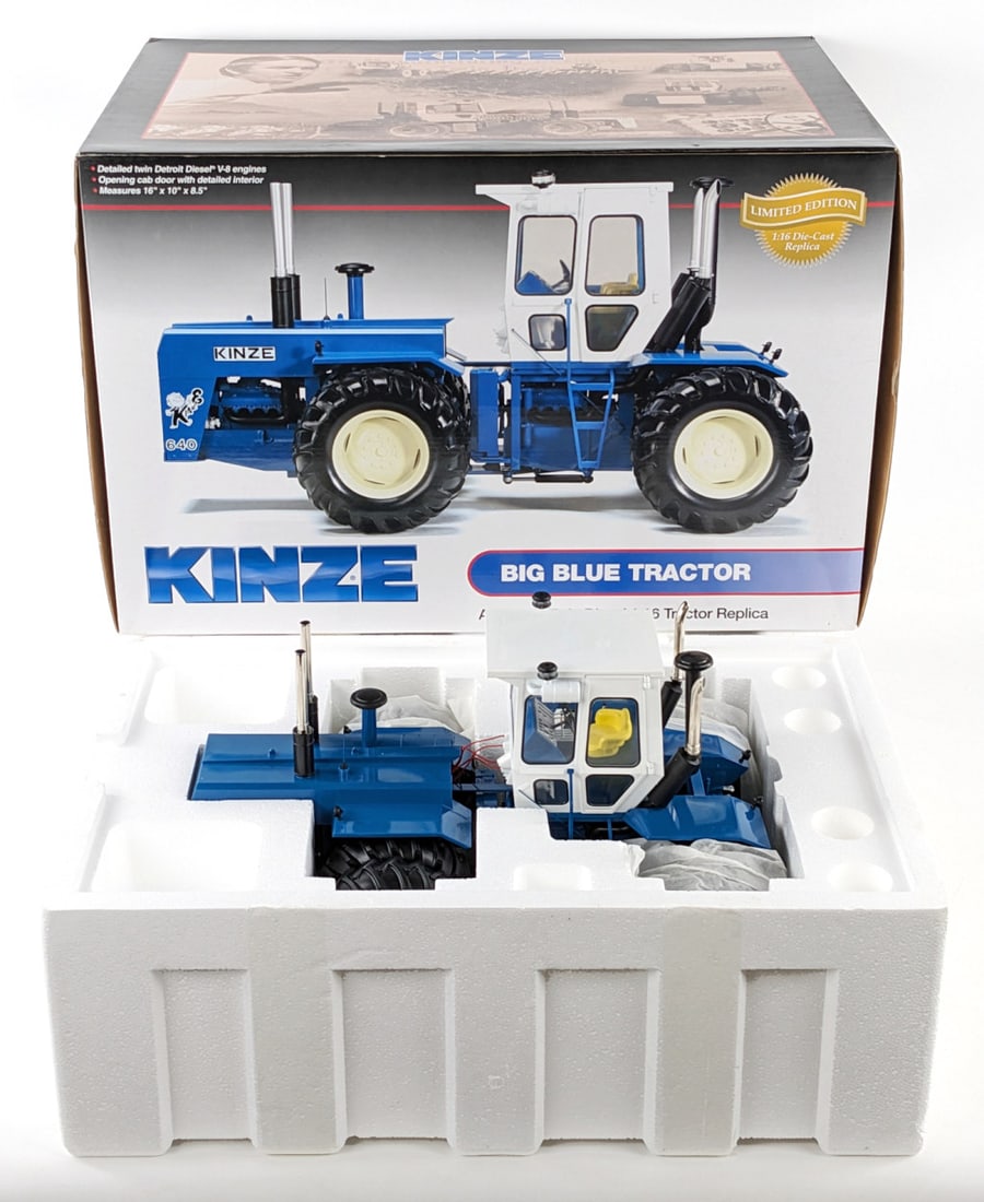 1/16 SpecCast Kinze 640 Big Blue Twin Diesel 4wd Tractor: 1/16 SpecCast Kinze 640 Big Blue twin diesel 4wd tractor. The tractor is new in the box, never displayed. A very nice highly detailed replica and getting harder to find. A very large an impressive 1/1