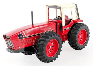 1/16 Ertl International 3588 2+2 Tractor