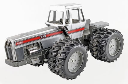 1/16 Scale Models White 4-210 4wd Tractor - Red Stripe w/ Duals