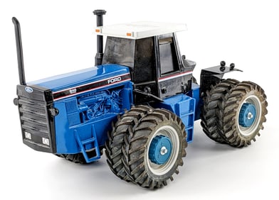 1/16 Scale Models Ford Versatile 846 4wd Tractor