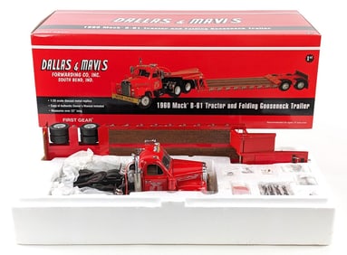 1/25 First Gear 1960 Mack B-61 Tractor and Folding Gooseneck Trailer