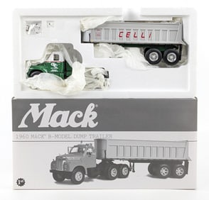 1/34 First Gear 1960 Mack B-Model Dump Trailer