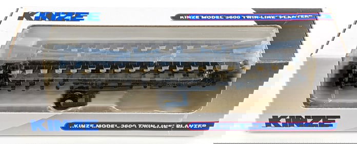 1/64 SpecCast Kinze Model 3600 Twin-Line 16 Row Planter