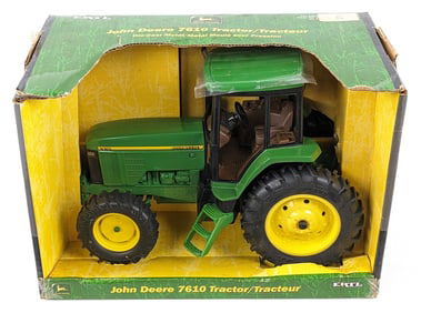 1/16 Ertl John Deere 7610 Tractor w/ FWA