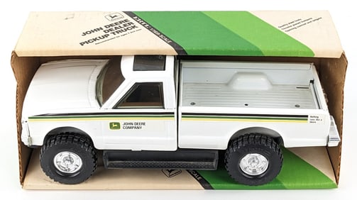 1/16 Ertl John Deere GMC Dealer Pickup Truck
