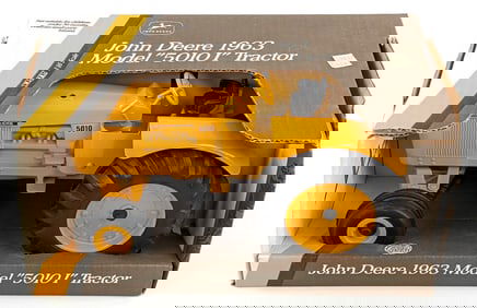 1/16 Ertl John Deere 5010 Industrial Tractor