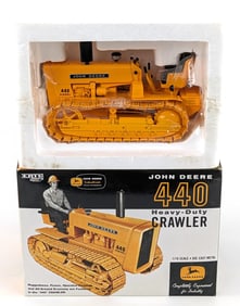 1/16 Ertl John Deere 440 Heavy-Duty Crawler