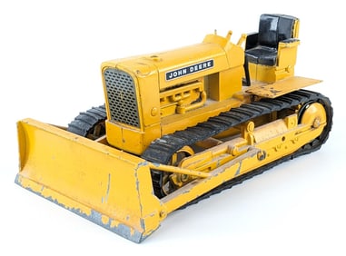 1/16 Ertl John Deere 1010 Crawler w/ Blade