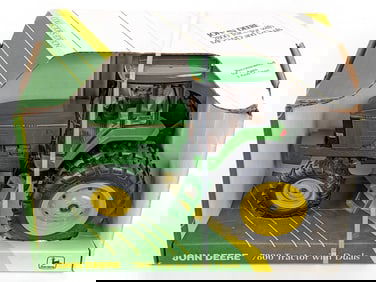 1/16 Ertl John Deere 7800 Tractor with MFWD and Duals