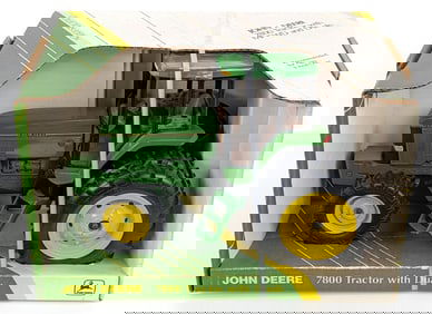 1/16 Ertl John Deere 7800 Tractor w/ Duals