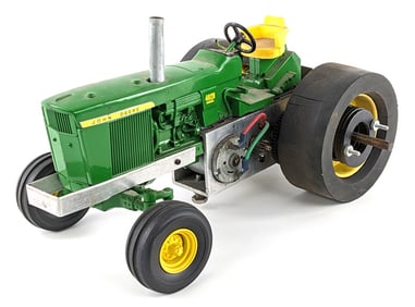 Custom 1/16 John Deere 4620 Pulling Tractor w/ Motor