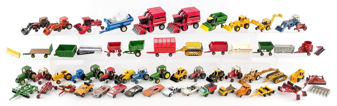 Large Lot of 1/64 Scale Farm Toys (1 of 14)