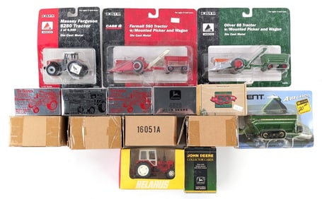 (10) 1/64 Scale Farm Toys & John Deere Trading Cards