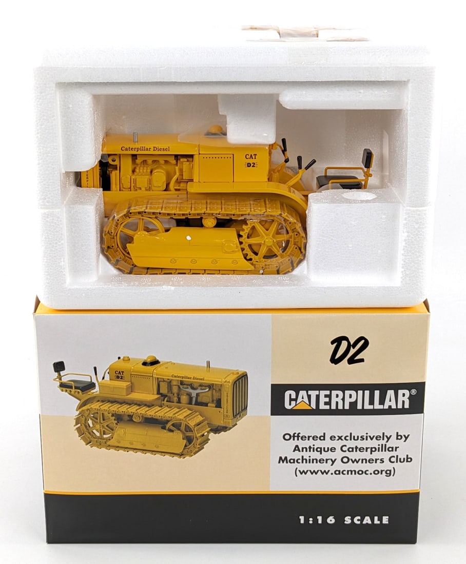 1/16 SpecCast Caterpillar D2 Track-Type Tractor (5U Series) Orchard Model Crawler (1 of 10)