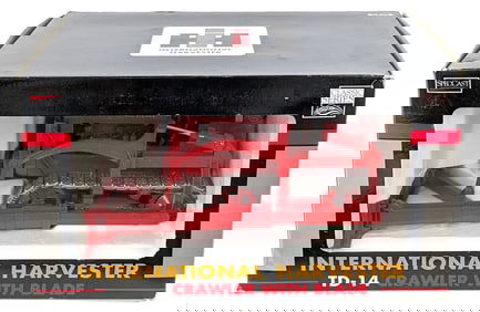 1/16 SpecCast International Harvester TD-14 Crawler with Blade
