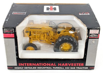 1/16 SpecCast International Harvester Farmall 340 Gas Tractor