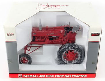 1/16 SpecCast Farmall 400 High Crop Gas Tractor