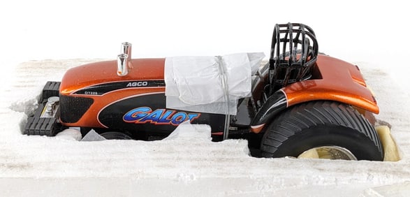 1/16 SpecCast AGCO DT225 Galot Super Stock Pulling Tractor