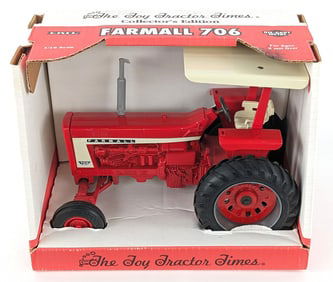 1/16 Ertl Farmall 706 Tractor with Canopy