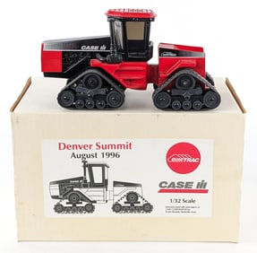 1/32 Scale Models Case IH Quadtrac Tractor