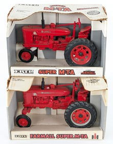 1/16 Ertl Farmall Super M-TA Wide Front & Narrow Front Tractors