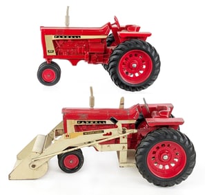 1/16 Ertl Farmall 806 NF & Farmall 806 NF Tractor w/ Loader