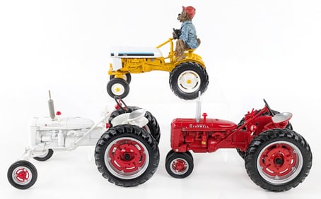 1/16 Ertl Farmall C Tractors & International Cub