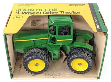 1/16 Ertl John Deere 8630 4wd Tractor in Yellow Top Box