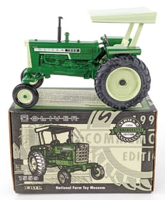 1/16 Ertl Oliver 1555 Wide Front Tractor w/ Canopy