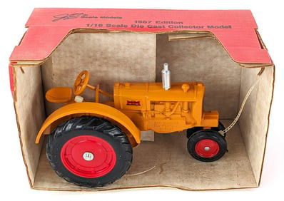 1/16 Scale Models Minneapolis-Moline Narrow Front Tractor