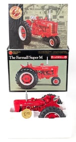 1/16 Ertl Farmall Super M Tractor Precision Series #8