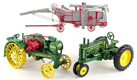 1/16 Ertl John Deere Tractors & 1/25 McCormick-Deering Threshing Machine