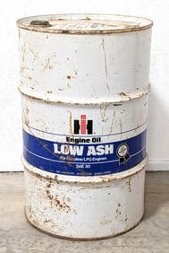 International Harvester Low Ash Engine Oil 30 Gallon Barrel