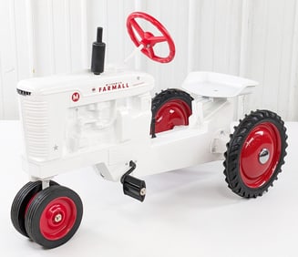 Scale Models Farmall M White Demonstrator Pedal Tractor
