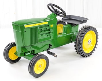 Ertl John Deere 5020 Diesel Wide Front Pedal Tractor