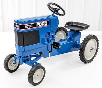 Scale Models Ford 8730 Wide Front Pedal Tractor