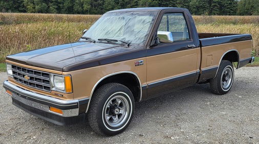 1987 Chevrolet S-10 Tahoe Pickup