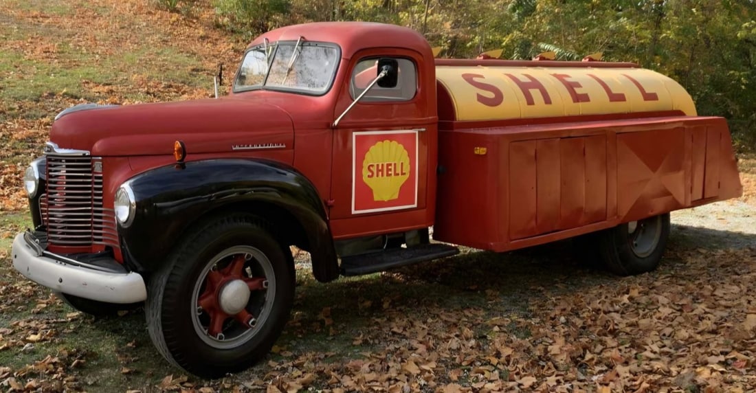 1947 International KB-5 Shell Fuel Tanker (1 of 13)