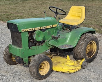 1970 John Deere 120