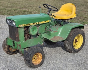 1968 John Deere 140