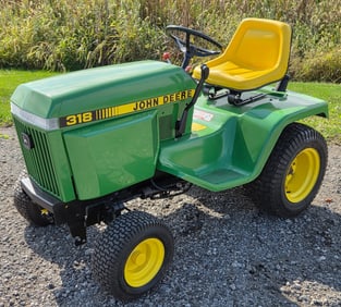 1992 John Deere 318