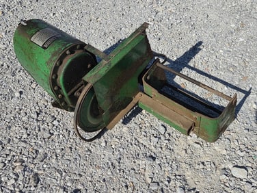 John Deere Model 541 Front Mounted PTO