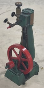 Vertical Steam Engine