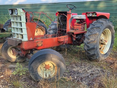 1973 Cockshutt 1855 Wheatland Parts Tractor