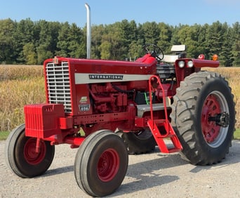 1969 International Harvester Farmall 856